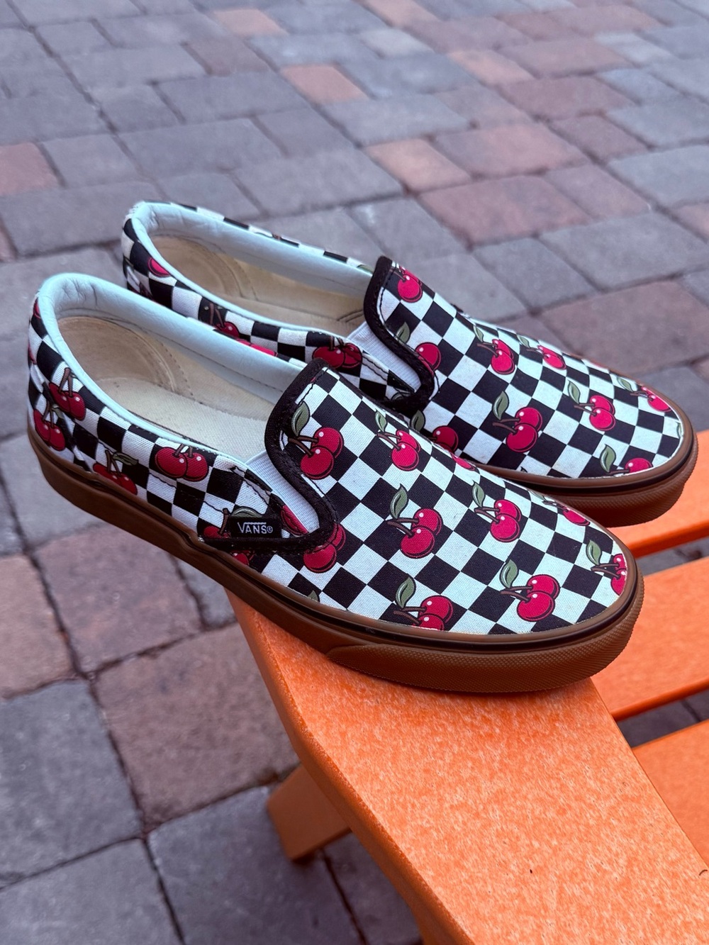 Women’s VANS Checkerboard Cherries Classic Slip On Skateboard Shoes US Size 9.5